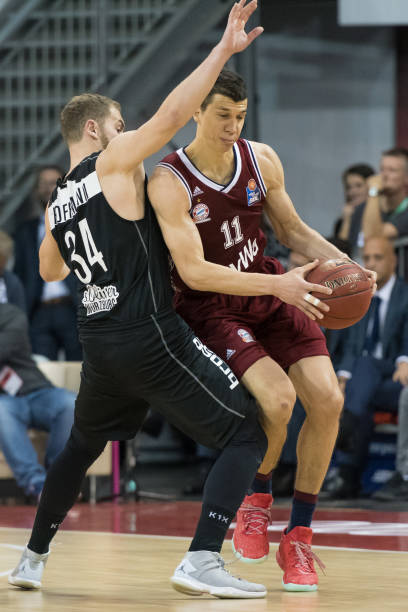 自小就展现 自小就展现